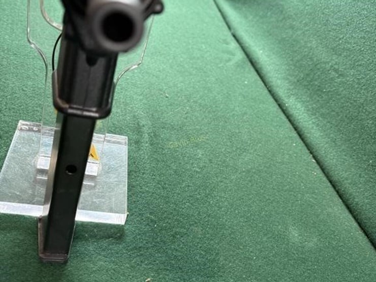 intratec-mdl.ab-10-9mm-luger-pistol-image-12