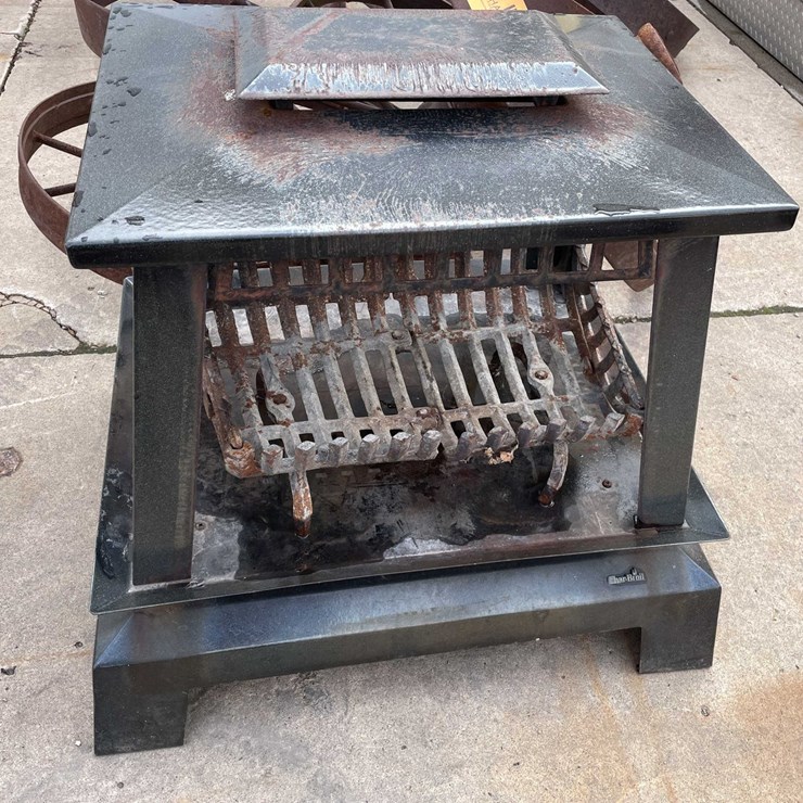 #9050 • Outdoor Fireplace (O3)