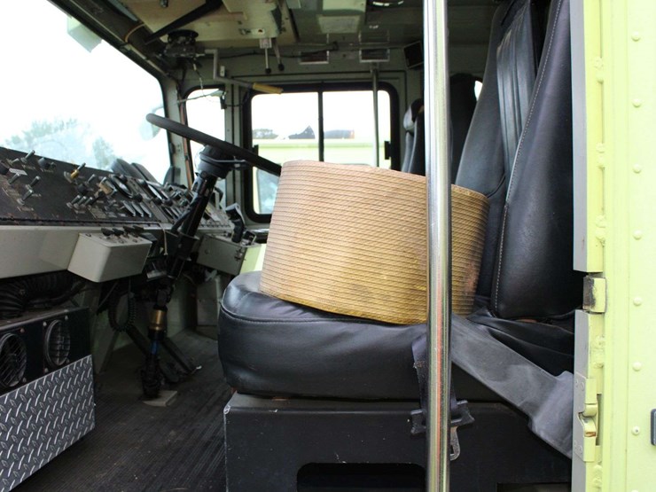 1991-oshkosh-t1500-image-30