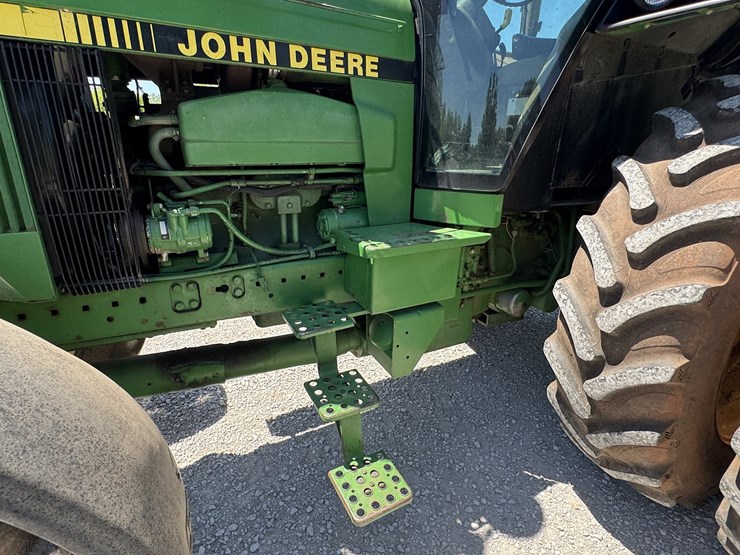 1990-john-deere-4755-image-25