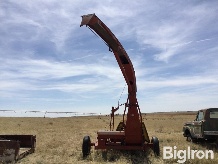 new-holland-880-image-6