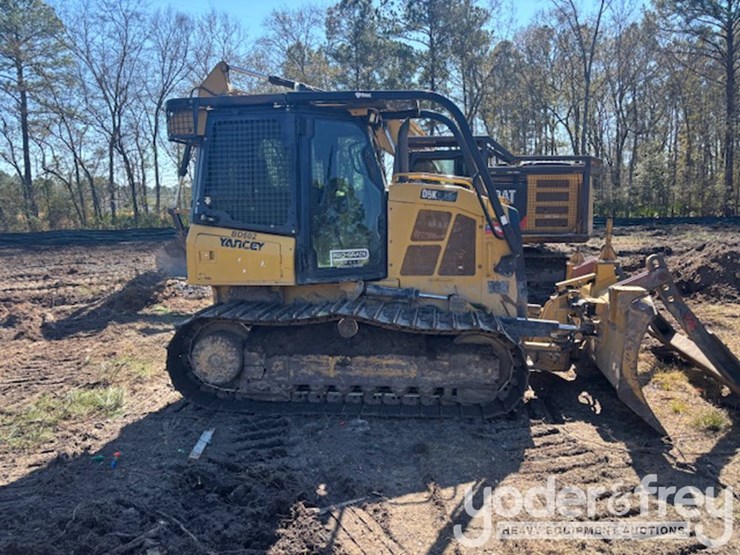 2016-caterpillar-d5k2-lgp-image-6