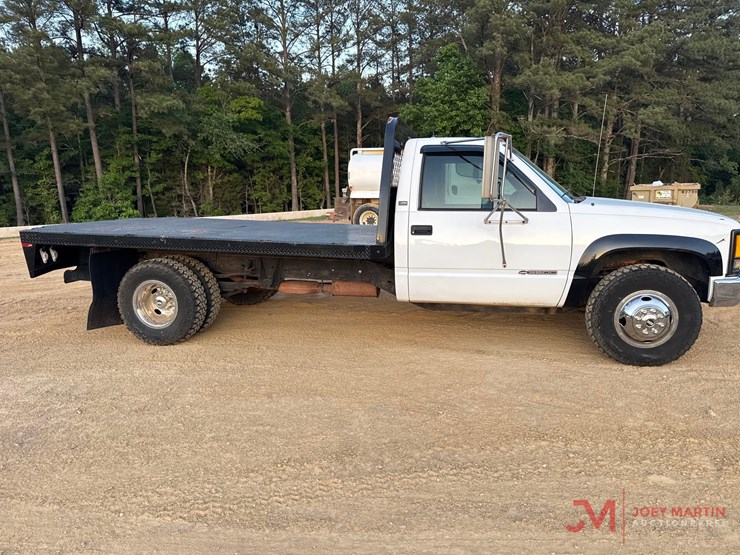 1995-chevrolet-cheyenne-3500-image-2