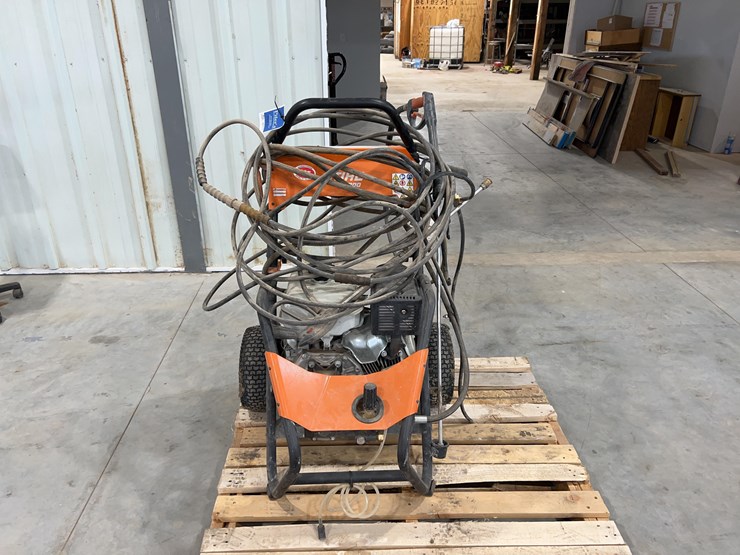 2023-stihl-rb-800-pressure-washer-image-2