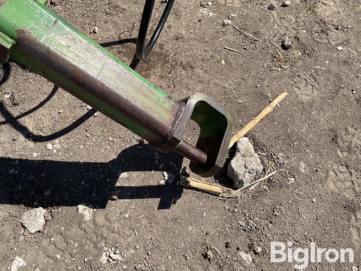 john-deere-2700-image-10
