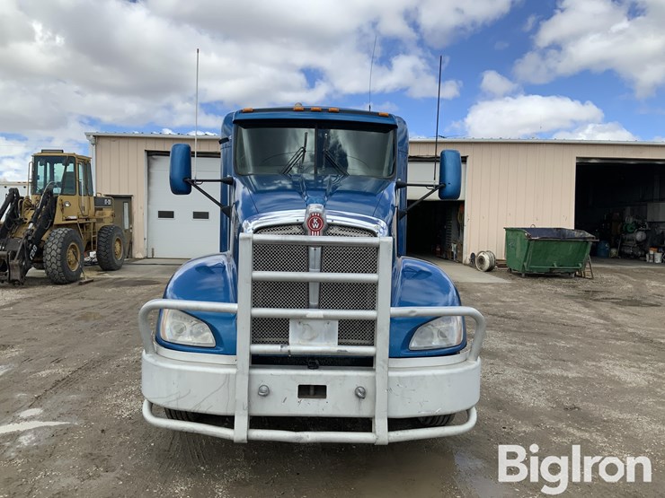 2012-kenworth-t600-image-2