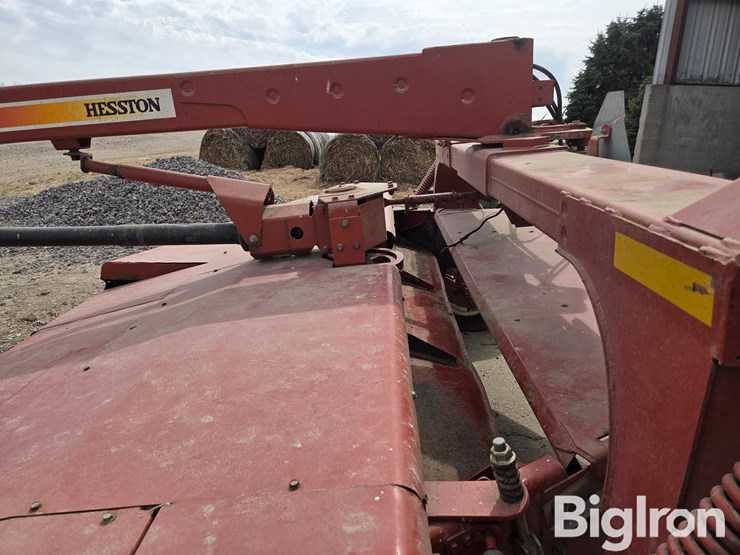 hesston-1345-image-9