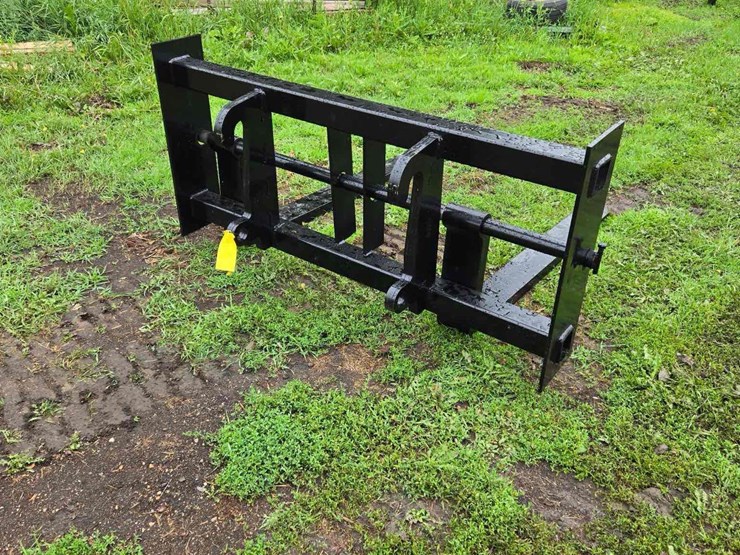 m&j-jrb-416-mount-payloader-pallet-forks-image-3