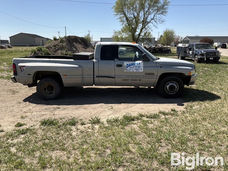 2000-dodge-ram-3500-image-4