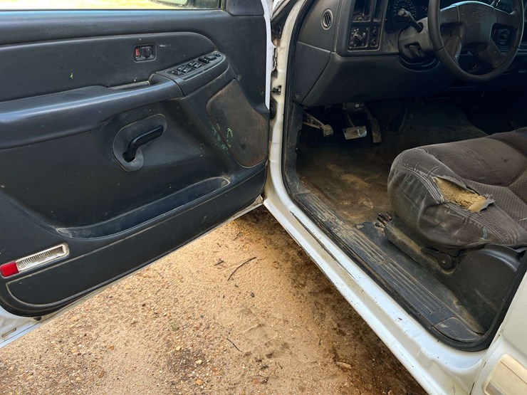 2006-chevrolet-silverado-1500-image-19