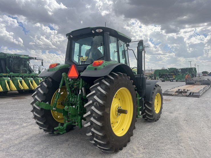 2024-john-deere-6155m-image-9