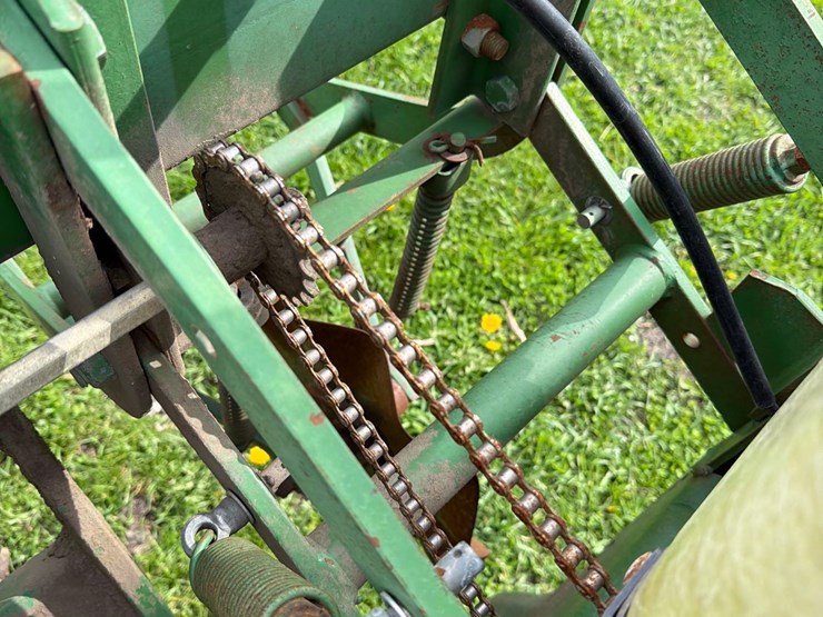 john-deere-7000-image-31