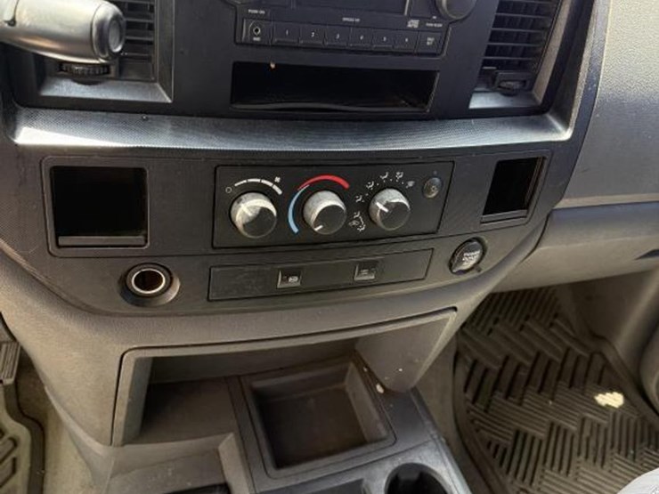 2008-dodge-ram-2500-image-13