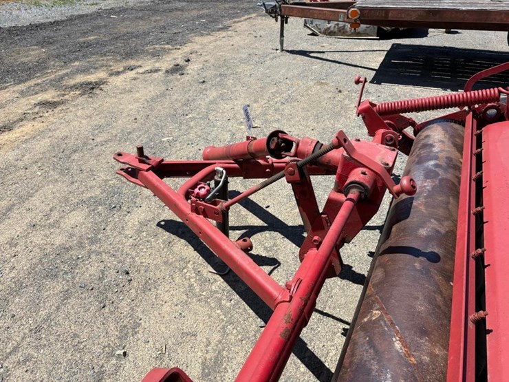 new-holland-404-image-5