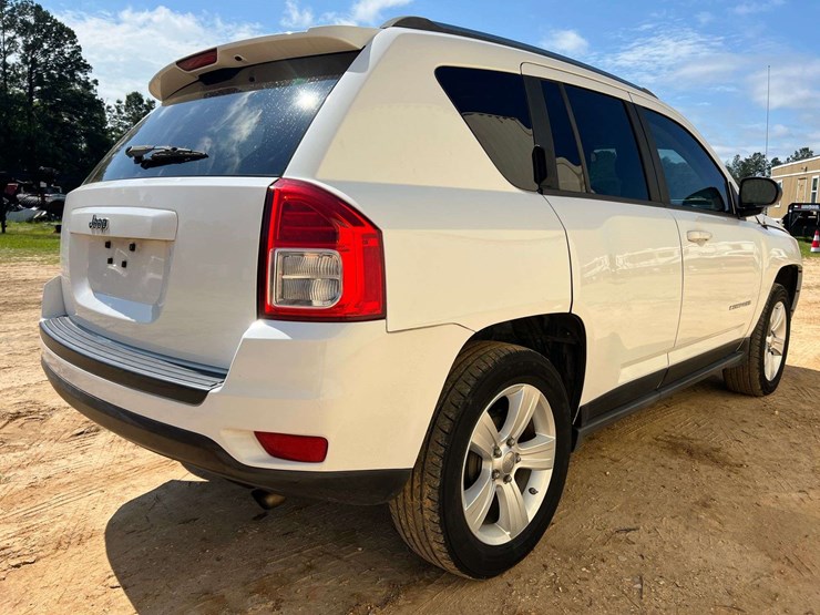 2012-jeep-compass-image-3