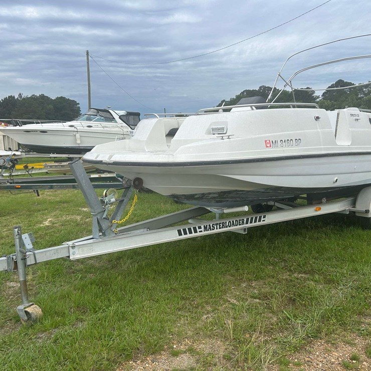 1996 Chaparral Sunesta 230 Deck Boat w/Mercruiser SE116 Inboard/Outboard & Trailer (NO TITLE~BOS ONL