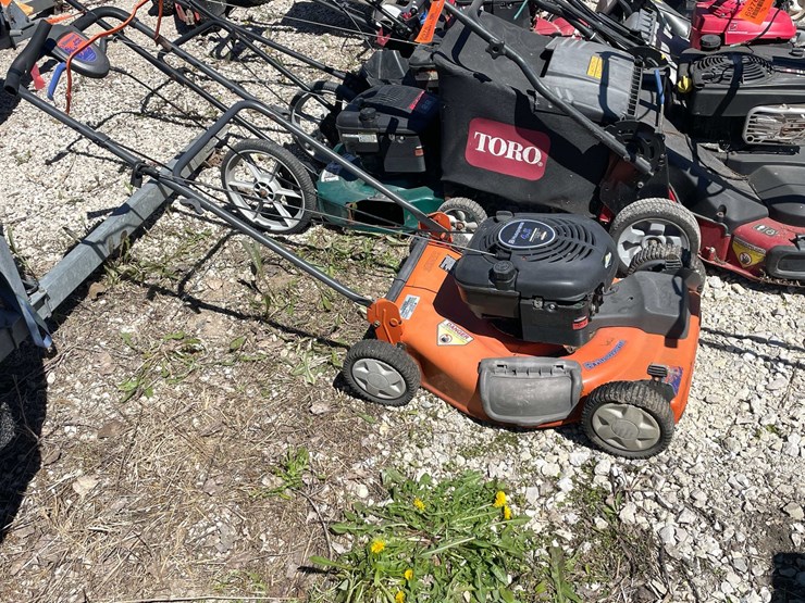 #6994-•-husqvarna-lawn-mower-image-1