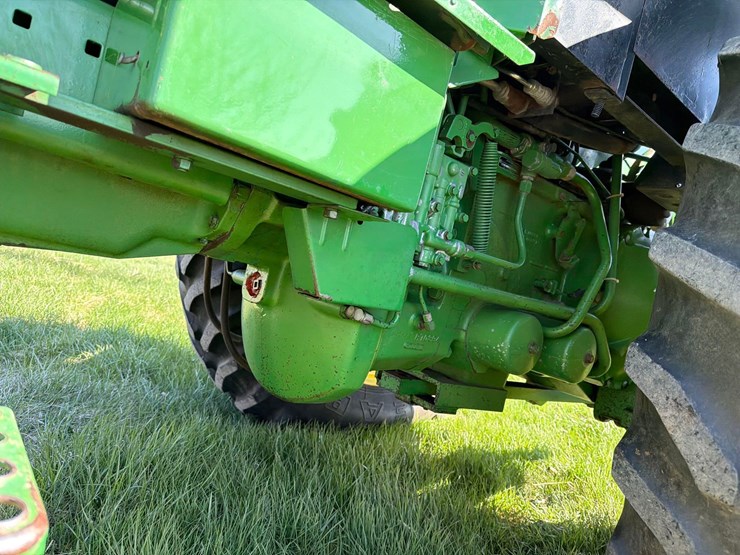 john-deere-4650-image-26