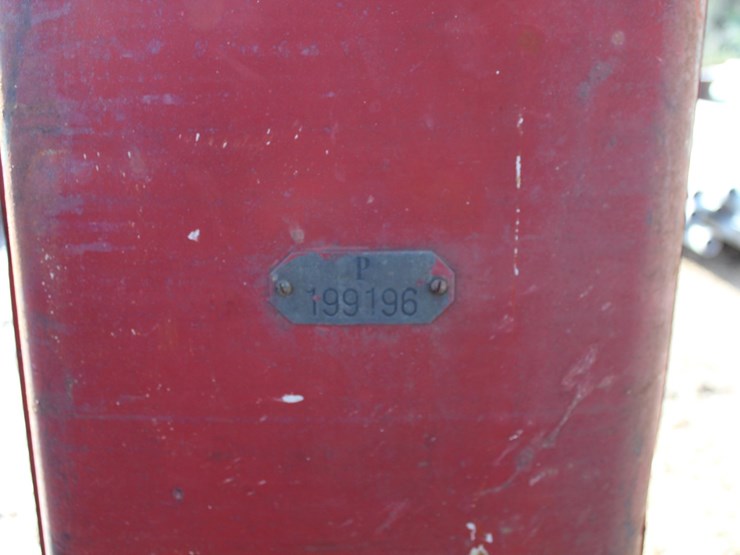 #5100-•-old-gas-pump-image-3