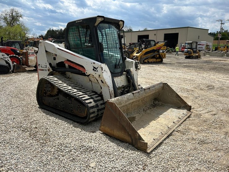 bobcat-t630-image-6