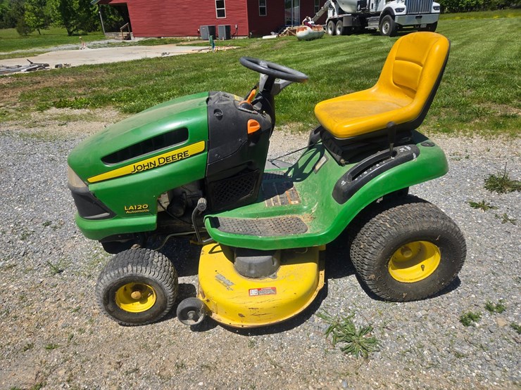 john-deere-la120-image-4