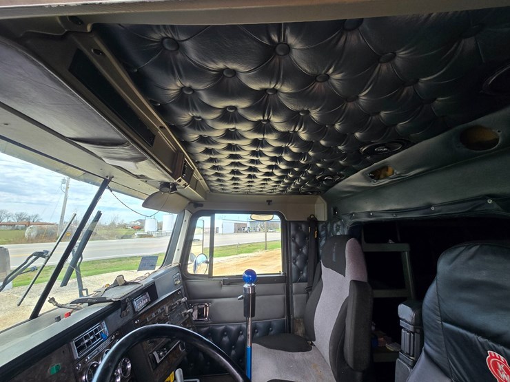 1999-kenworth-w900-image-59