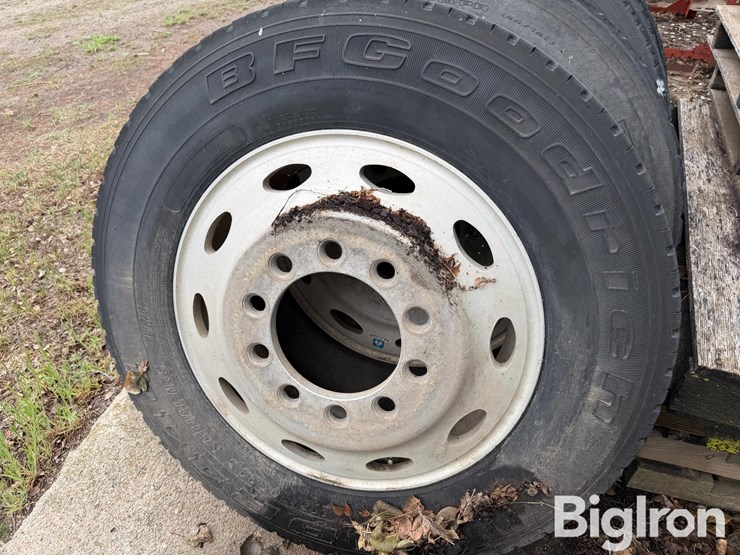 truck-tires-&-rims-image-14