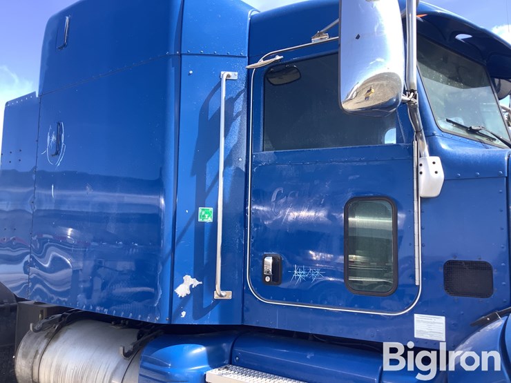 2013-peterbilt-386-image-15