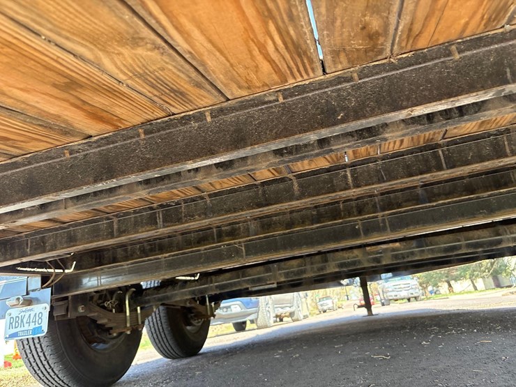 2019-pj-7ft-x-18ft-beaver-tail-bumper-hitch-trailer--1-owner-image-34