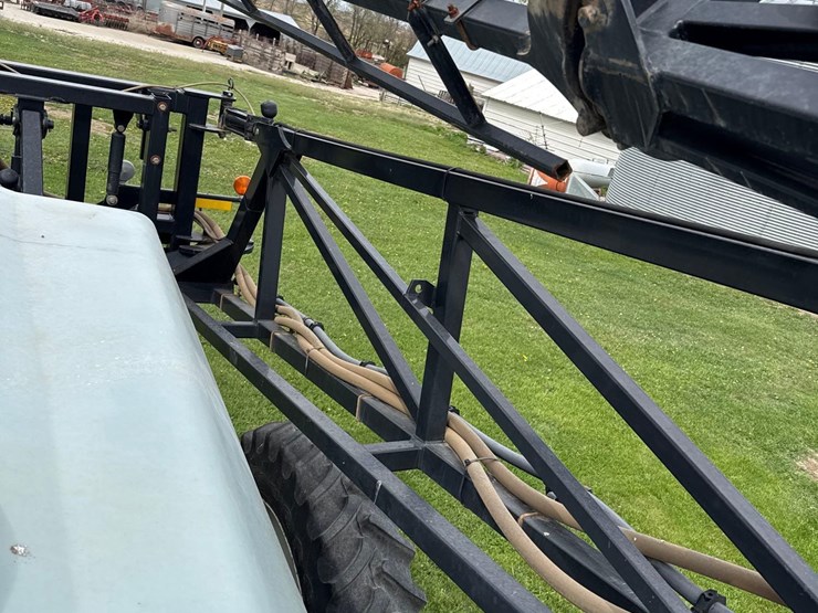 new-holland-s1070-image-59