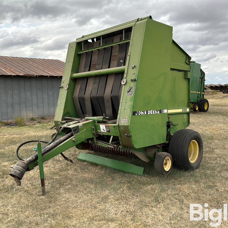JOHN DEERE 535