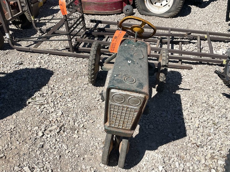 #7396-•-vintage-kids-tractor-tricycle-image-11
