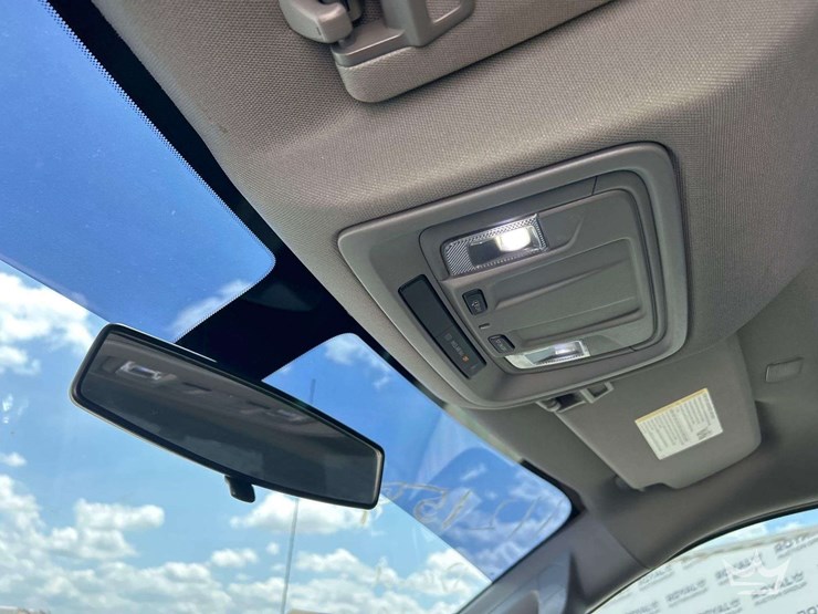2021-chevrolet-silverado-1500-image-19