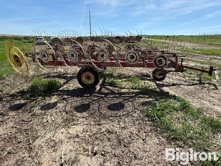 hesston-3981-image-4