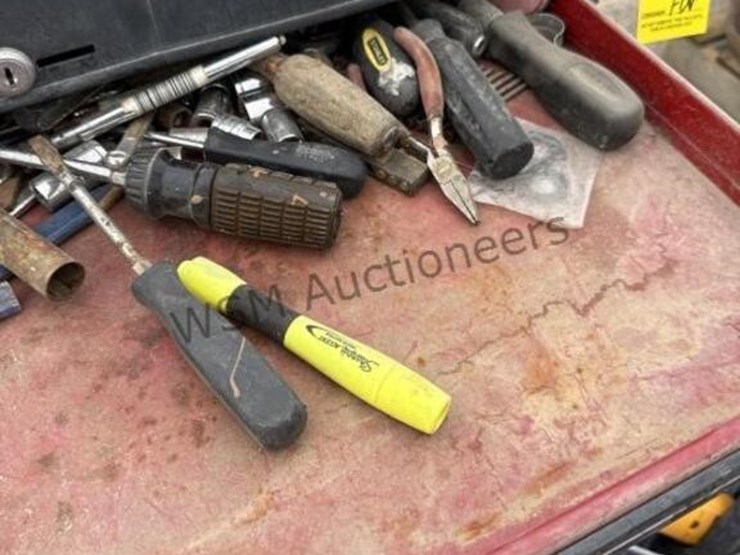 pallet-of-asst-tools-&-toolbox-image-20