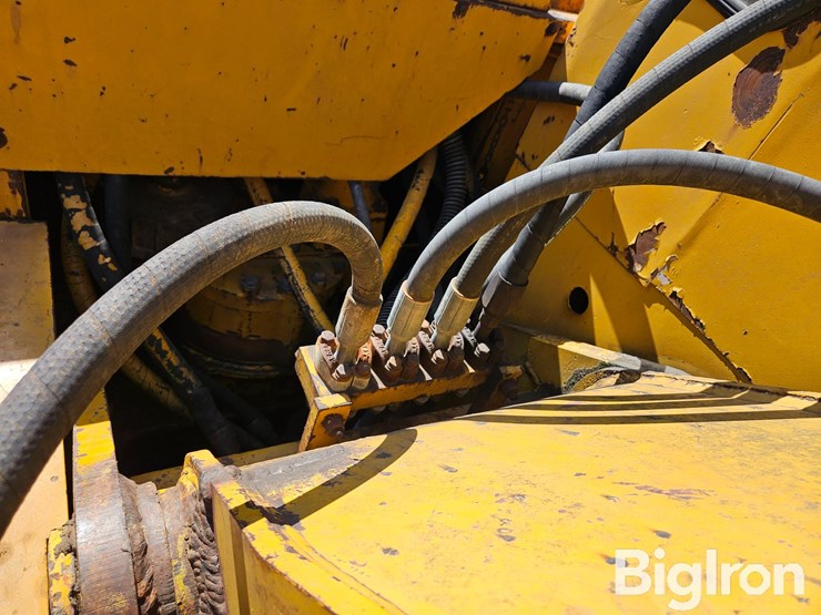 liebherr-r925-image-11