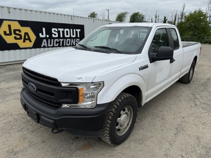 2018-ford-f150-xl-image-1