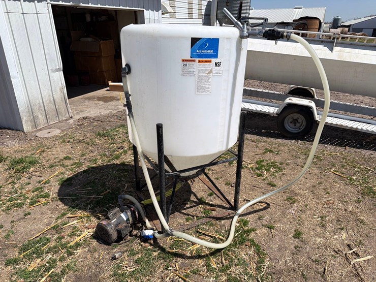 150-gallon-bottle-mixing-tank-image-1