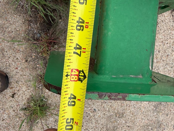 john-deere-pallet-forks-image-13