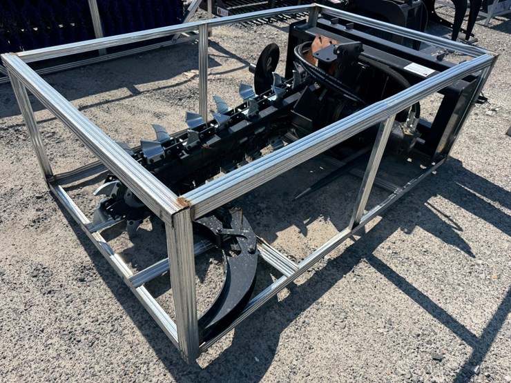 #2042-•-unused-jct-skid-steer-bale-spear-inv#-45746-image-10