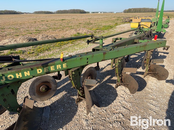 john-deere-a1450-4-bottom-moldboard-plow-image-19