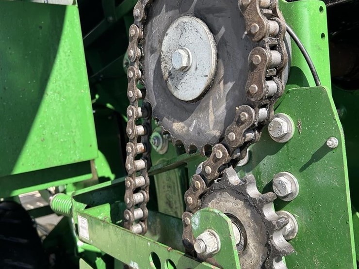 2016-john-deere-l340-image-92