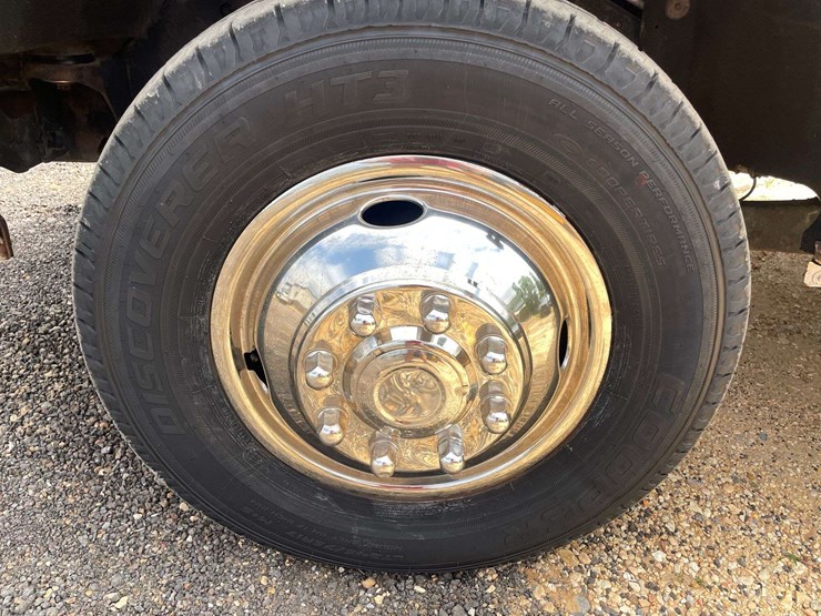 2015-ford-f350-image-21