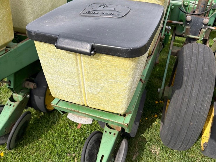 john-deere-7000-image-13
