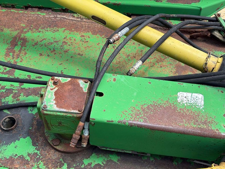 john-deere-15-image-14
