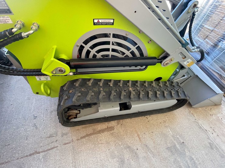 #251-•-mini-skid-steer-image-18