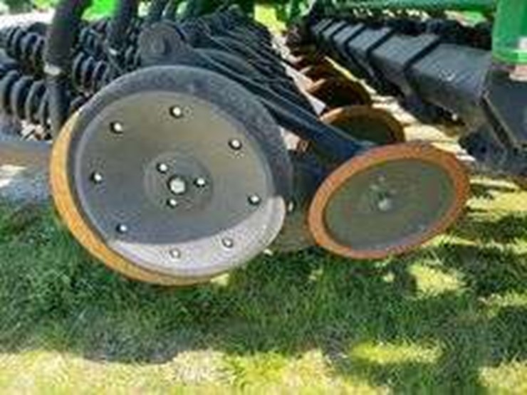 john-deere-1590-image-14