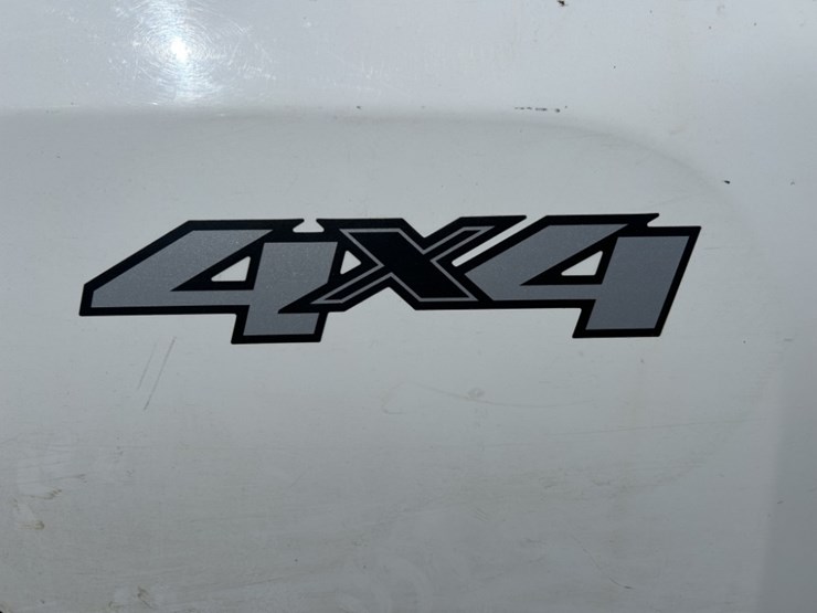 2012-chevrolet-silverado-2500-image-11