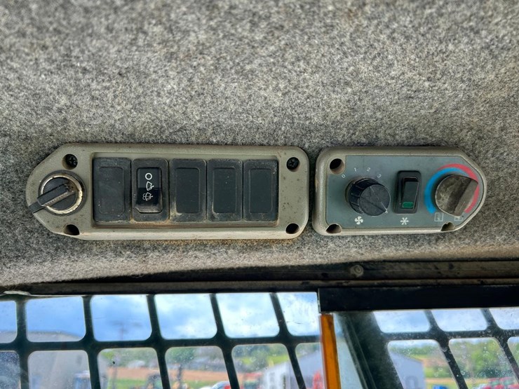 bobcat-t190-image-27