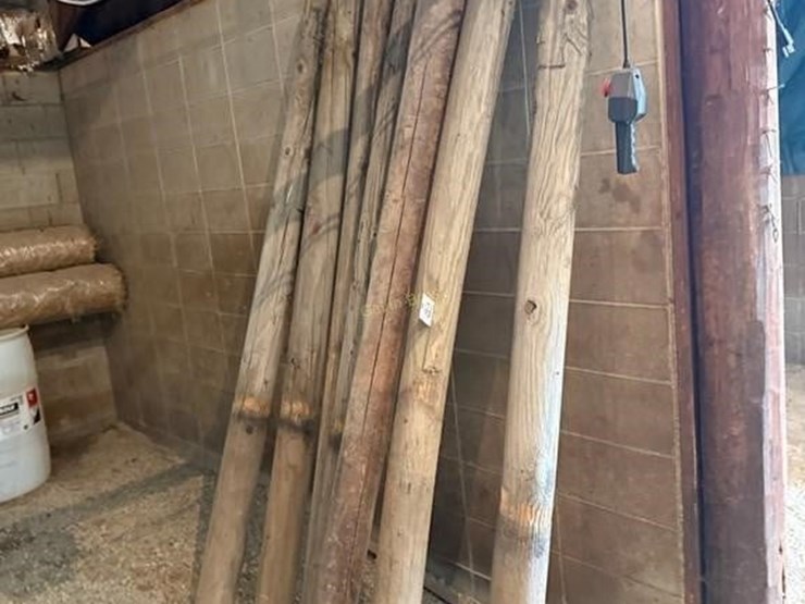 wood-posts-image-1